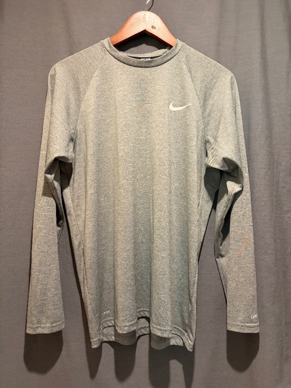 Nike Swim T-Shirt UPF 40+ Dri Fit Sports Long Sleeve Gray Grey Mens Medium